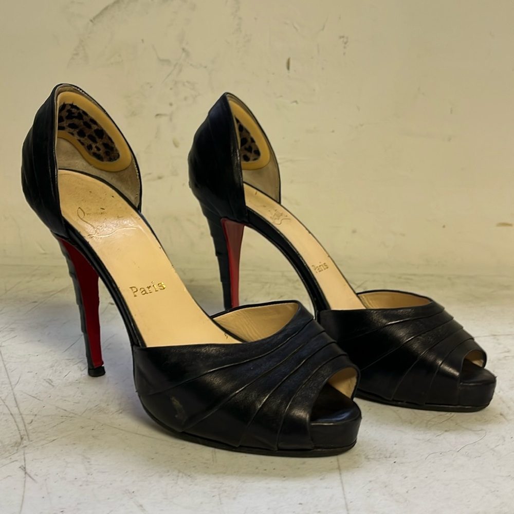 Christian Louboutin high heels black size 8.5 / 39 1/8